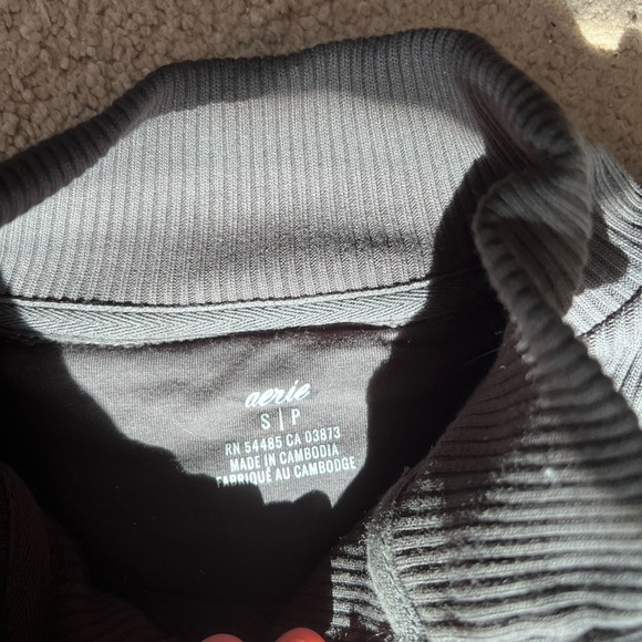 Sherpa Aerie Pullover - Picture 4 of 4
